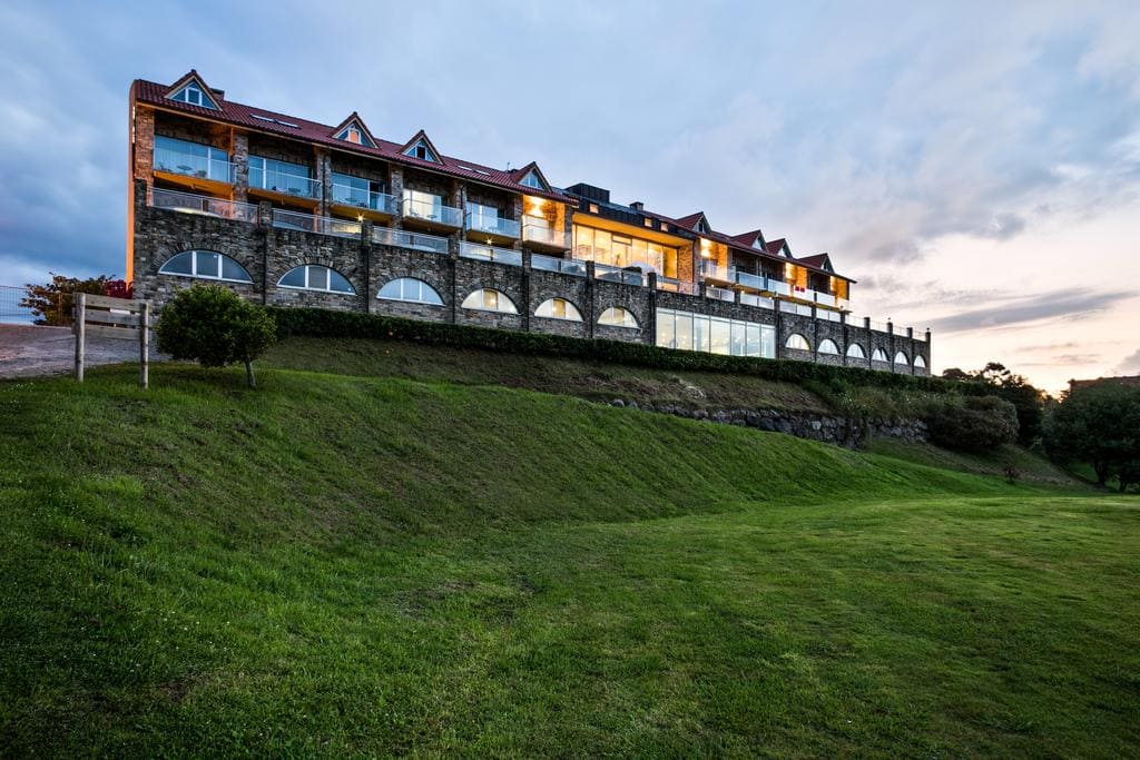 exterior-del-hotel-abba-comillas-golf-comillas-cantabria.jpg