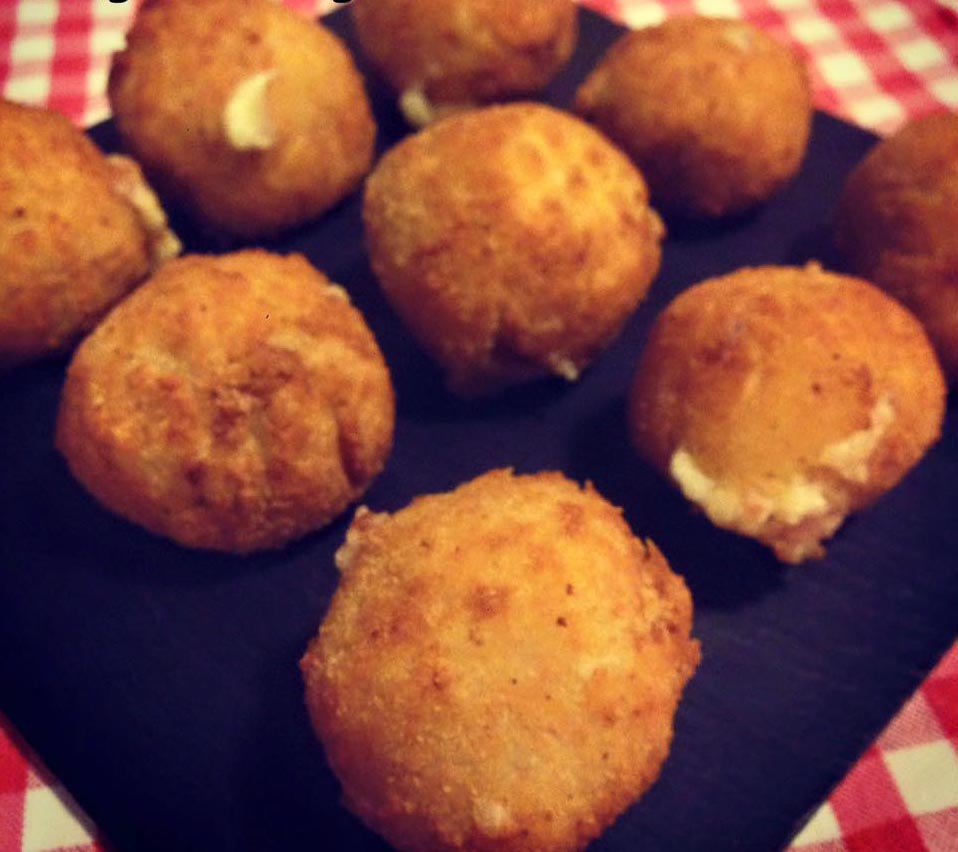 croquetas-jamon-caseras-algortako-sagardotegia-sidreria-algorta.jpg