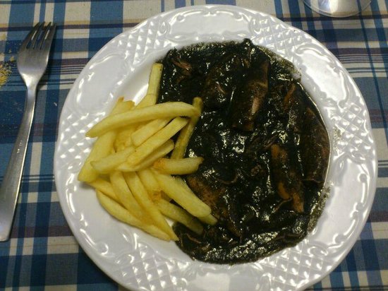 chipirones-en-su-tinta-restaurante-artza-jatetxea-bermeo.jpg