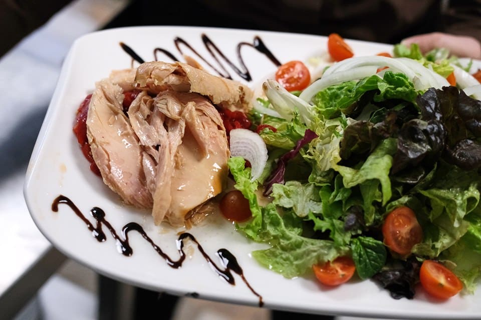 ensalada-restaurante-casa-julio-parrilla-gijon.jpg