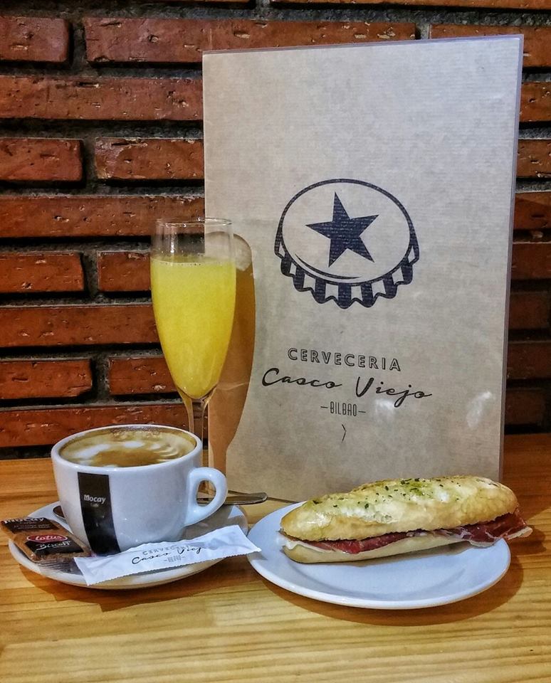 desayuno-cafe-zumo-pincho-cerveceria-casco-viejo-bilbao.jpg