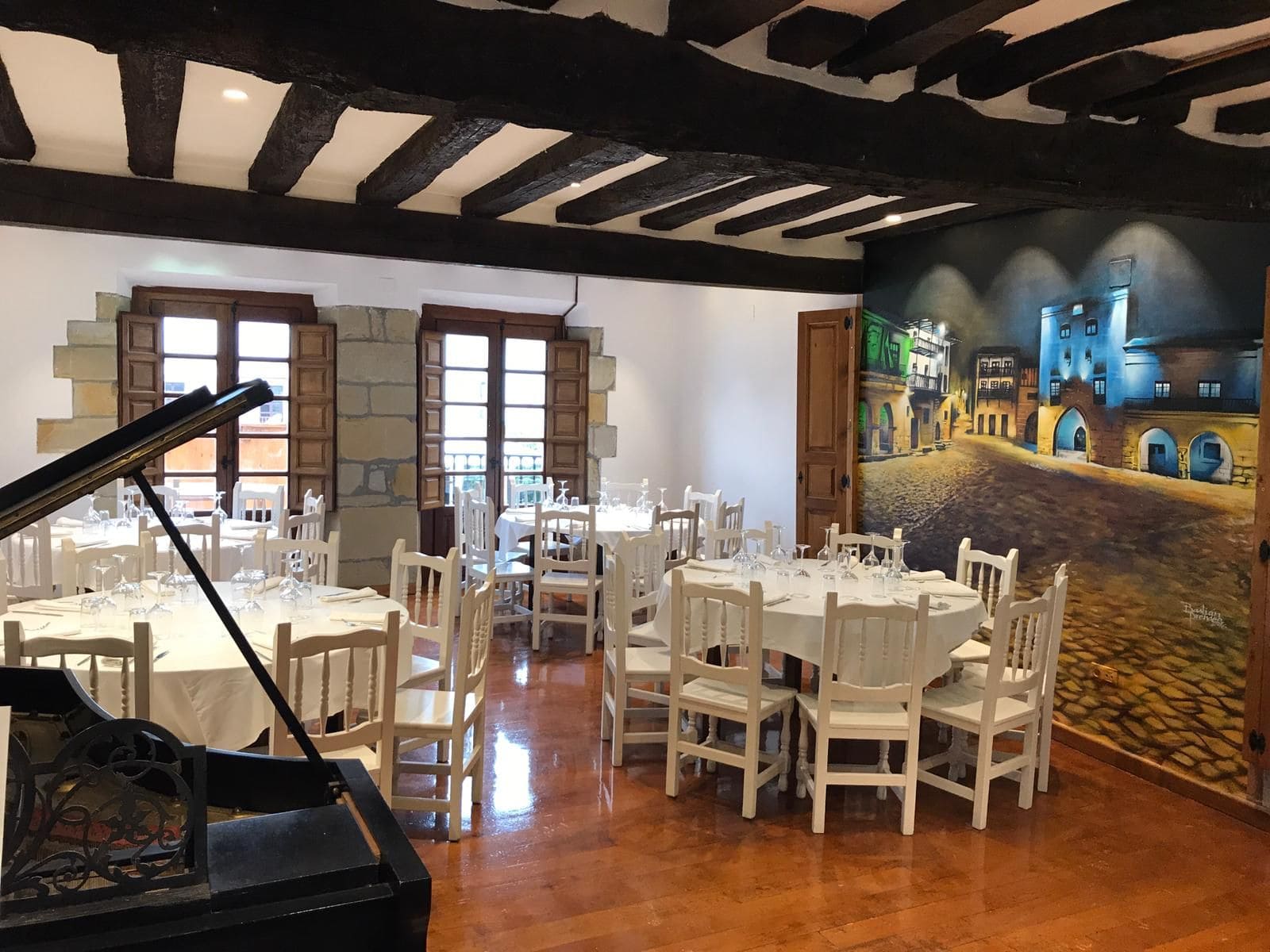 salon-restaurante-el-canton-santillana-del-mar.jpg