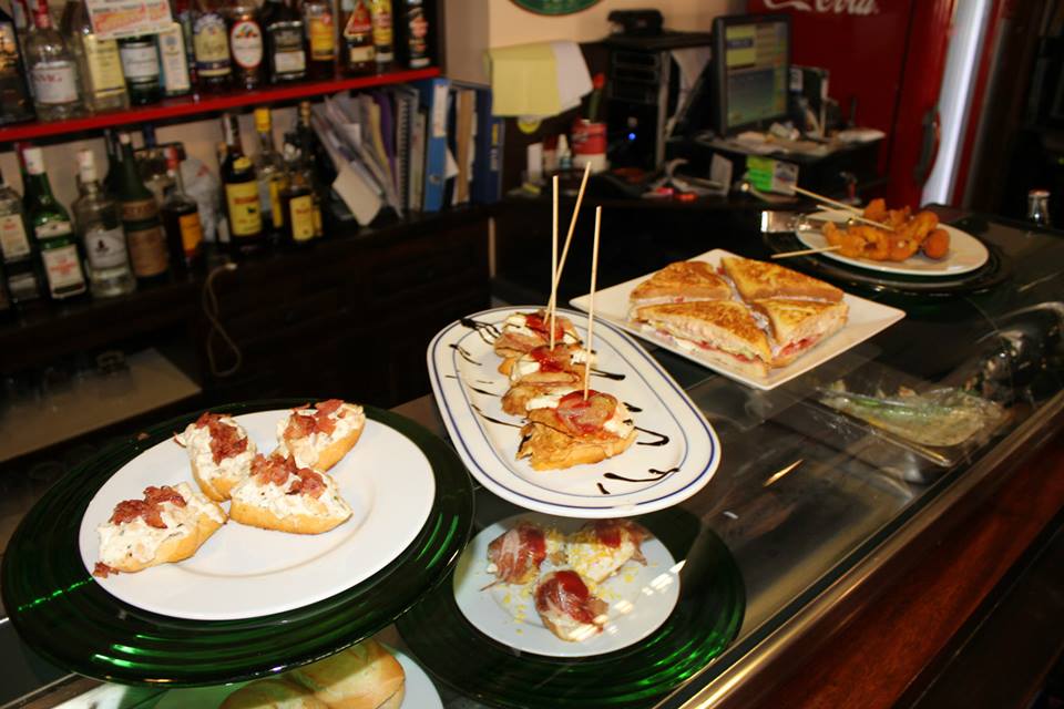 barra-pinchos-el-txoko-taberna-vitoria.jpg