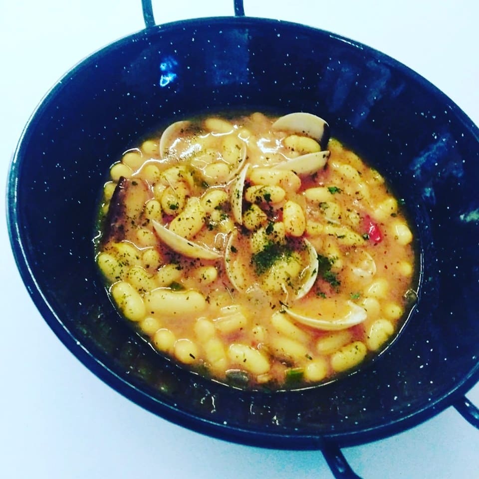 fave-con-almejas-restaurante-la-cantina-de-ruzafa-valencia.jpg