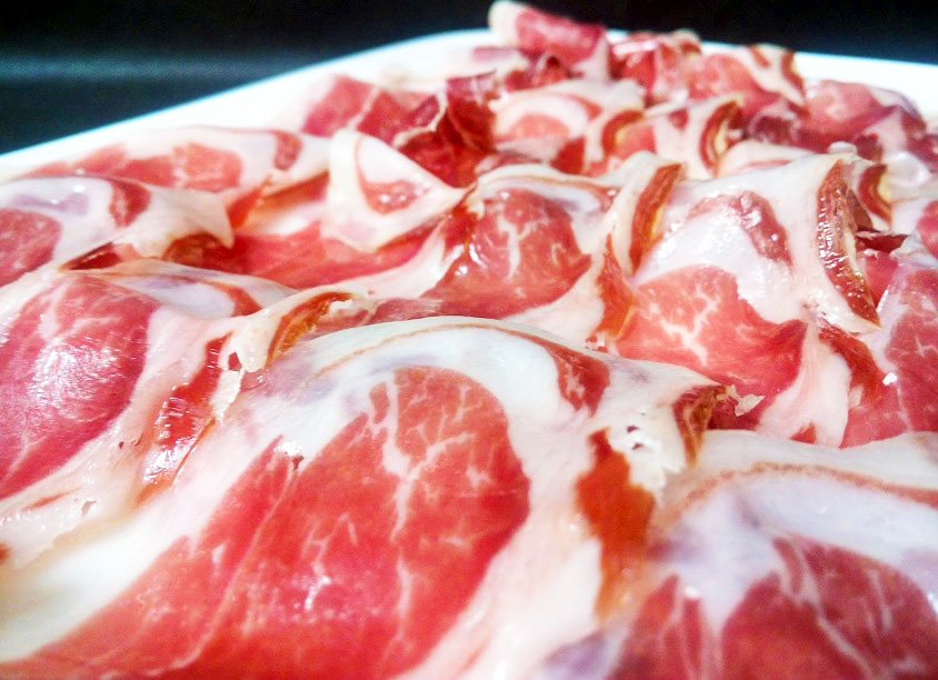 jamon-iberico-restaurante-los-jamones-barakaldo.jpg