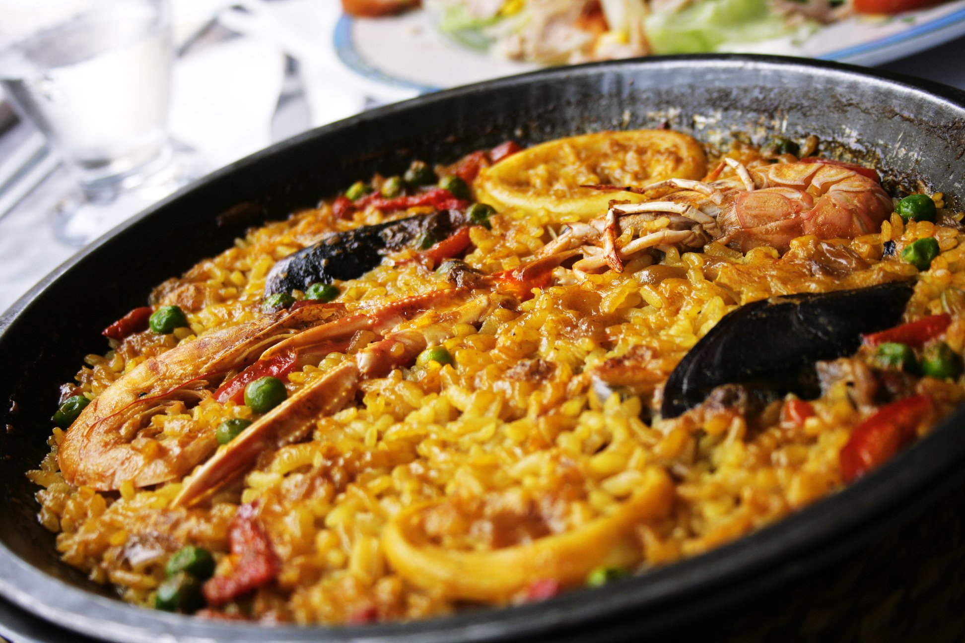 plato-paella-marisco-restaurante-manto-negro-palma-mallorca-baleares.jpg