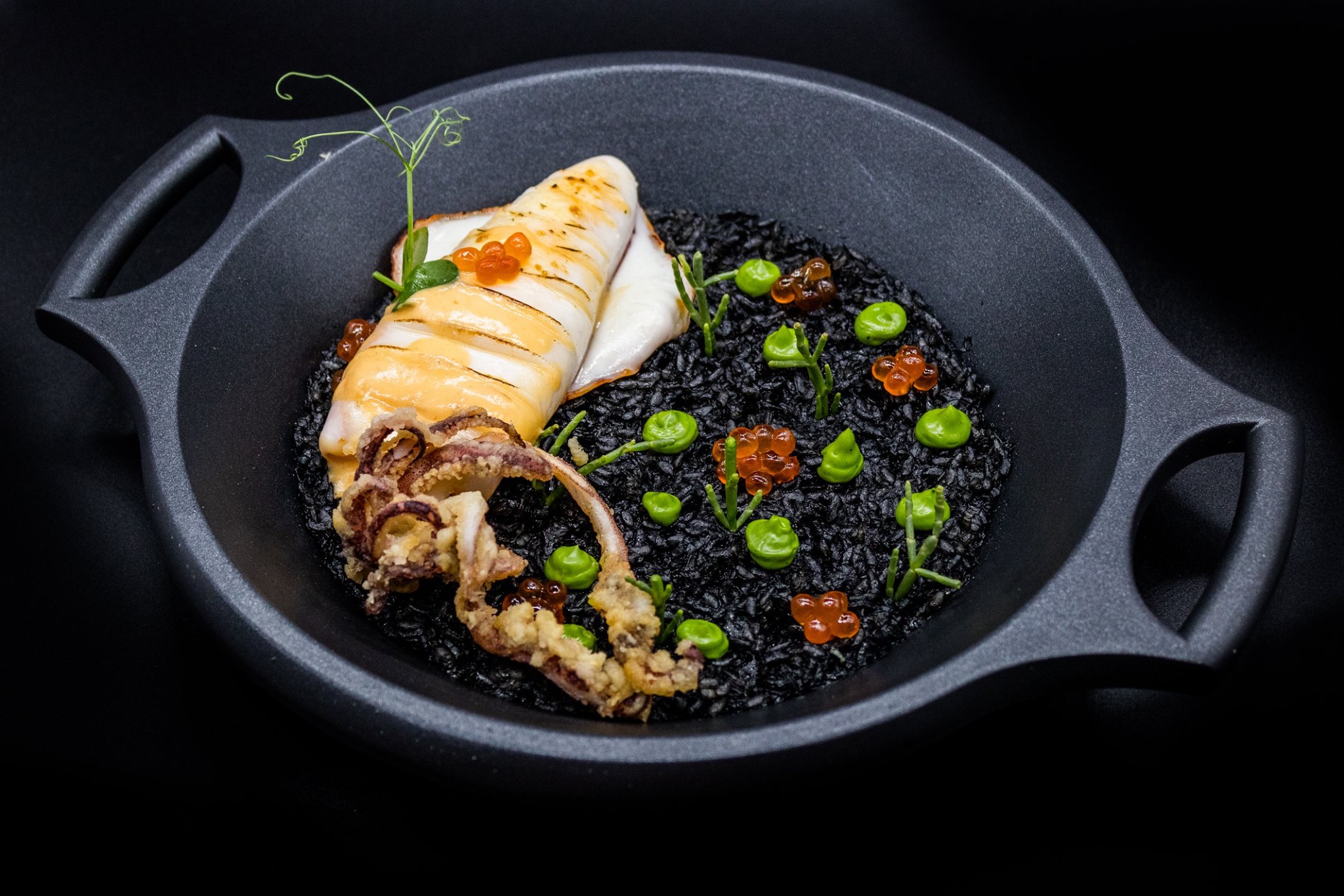 socarrat-arroz-negro-placton-espuma-xo-ikura-salicornia-restaurante-marchica-palma-mallorca-balerares.jpg