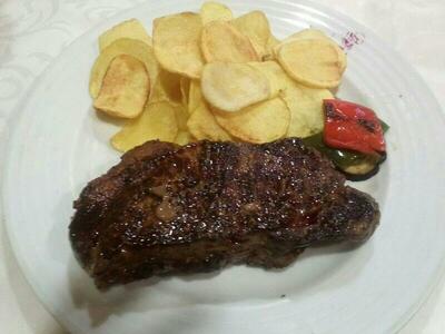restaurante-mar-chivirito-badajoz-entrecot-patatas-pimiento.jpg