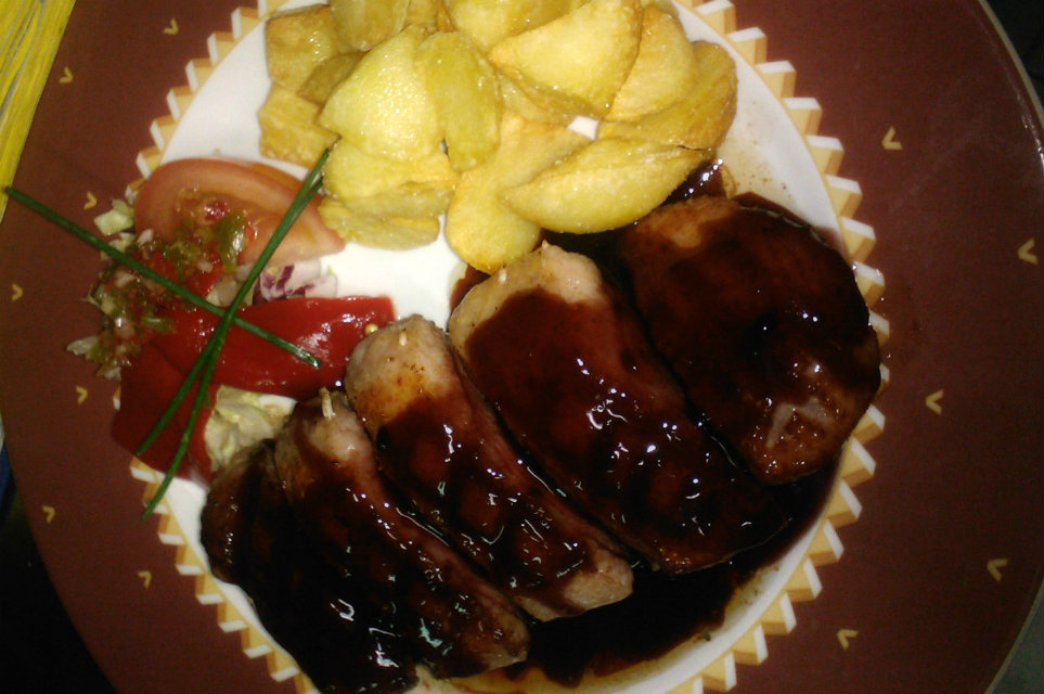 medallones-carne-patatas-restaurante-kasko-bilbao.jpg