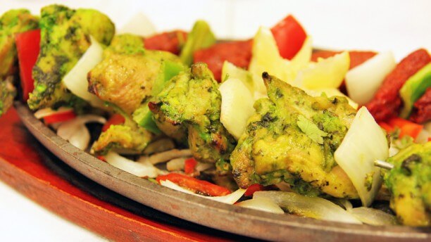 sher-e-punjab-ensalada-tomate-lechuga-cebolla-barcelona.jpg
