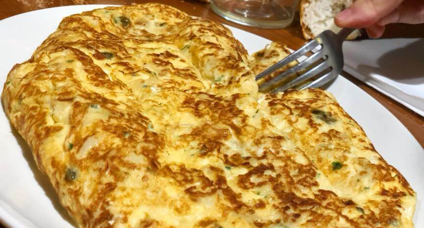 sidreria-gipuzkoa-gurutzeta-tortilla-tenedor-comida-restaurante.jpg