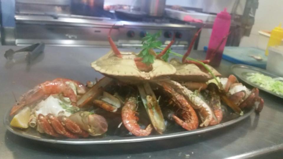 gambas-con-bieiras-y-navajas-restaurante-tabernas-gallegas-barcelona.jpg
