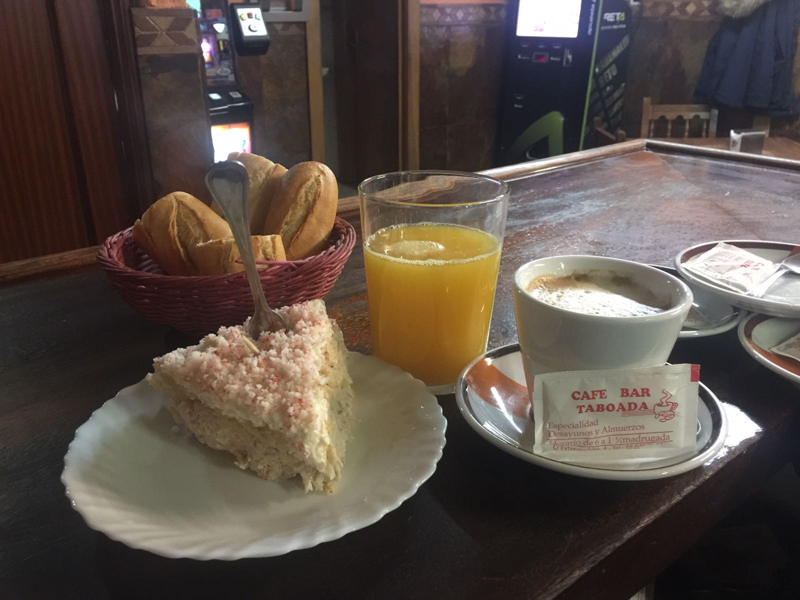 pincho-desayuno-bar-taboada-basauri.jpg