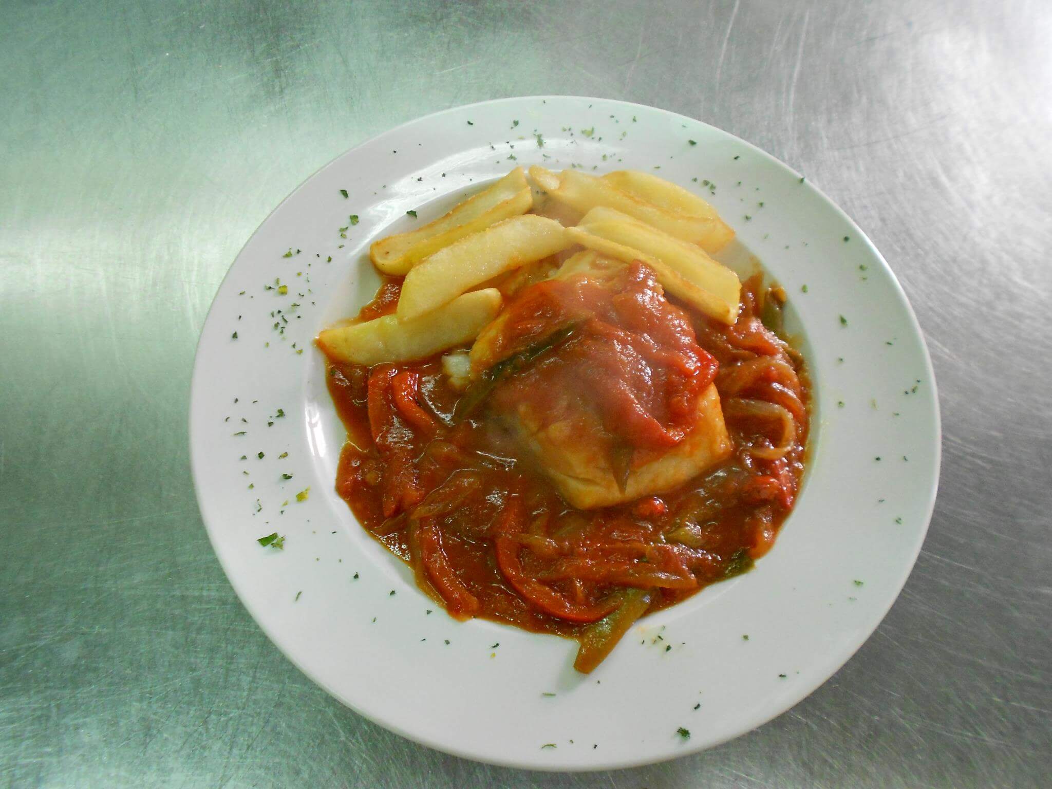 bacalao-en-piperrada-restaurante-urbazter-uribarri-ganboa-alava-euskadi.jpg