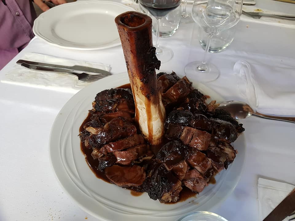 restaurante-will-and-margaret-zaragoza-asado-carne-hueso.jpg